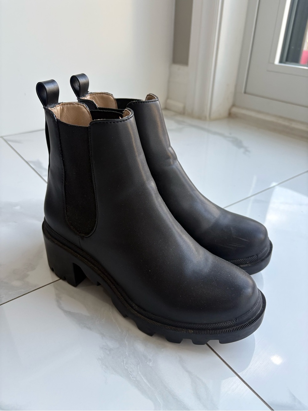 Steve Madden Black Chelsea Lug Sole Ankle Boots - Women's